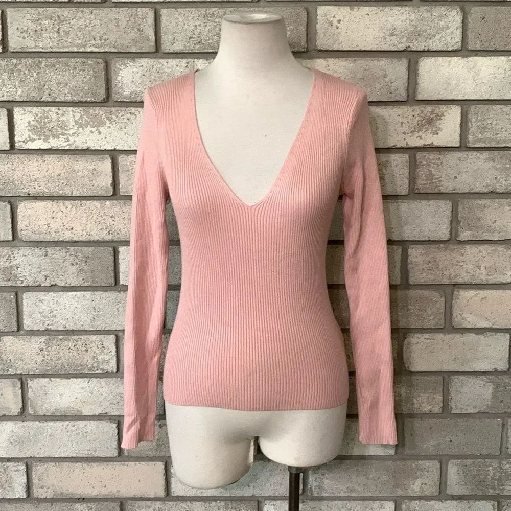 3for$20 NWT. V neck sweater top size m